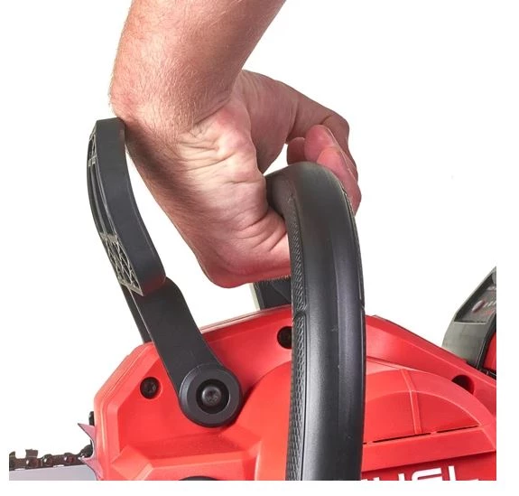 Milwaukee Tronçonneuse Sans Fil M18 FUEL™ Tronçonneuse Avec Guide De 30 Cm FCHSC-121 2 Milwaukee Tronçonneuse Sans Fil M18 FUEL™ Tronçonneuse Avec Guide De 30 Cm FCHSC-121 – Image 2