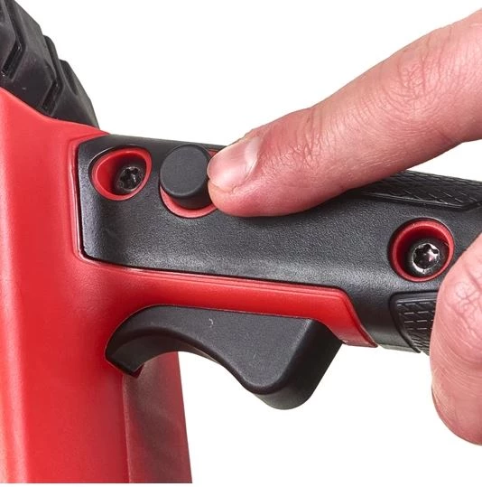 Milwaukee Tronçonneuse Sans Fil M18 FUEL™ Tronçonneuse Avec Guide De 30 Cm FCHSC-121 3 Milwaukee Tronçonneuse Sans Fil M18 FUEL™ Tronçonneuse Avec Guide De 30 Cm FCHSC-121 – Image 3